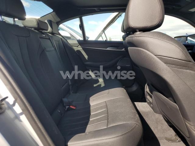 Photo 9 of 2021 BMW 530E (VIN WBA13AG07MCF22653)