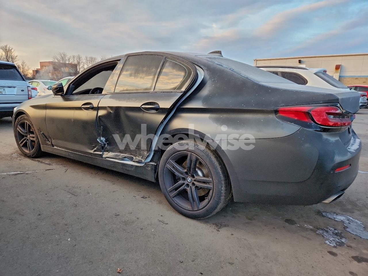 Photo 2 of 2021 BMW 530 XI (VIN WBA13BJ01MWX16167)