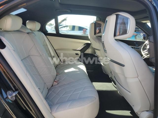 Photo 3 of 2023 BMW 760 XI (VIN WBA33EJ05PCN11130)