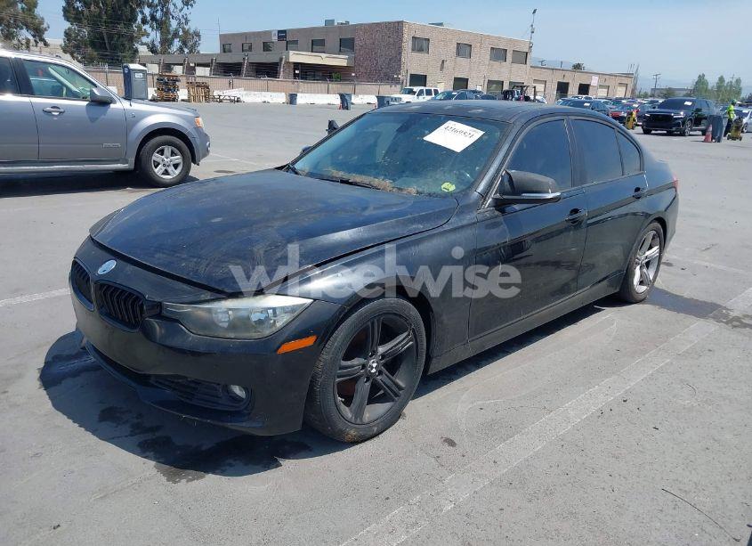 Photo 2 of 2013 Bmw 328i (VIN WBA3A5C52DF352107)