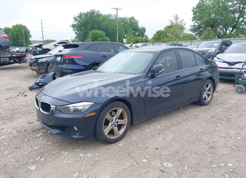 Photo 2 of 2013 Bmw 328i (VIN WBA3A5C54DF355588)