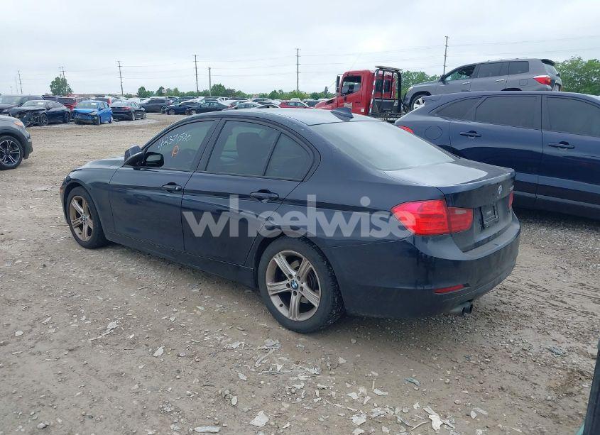 Photo 3 of 2013 Bmw 328i (VIN WBA3A5C54DF355588)