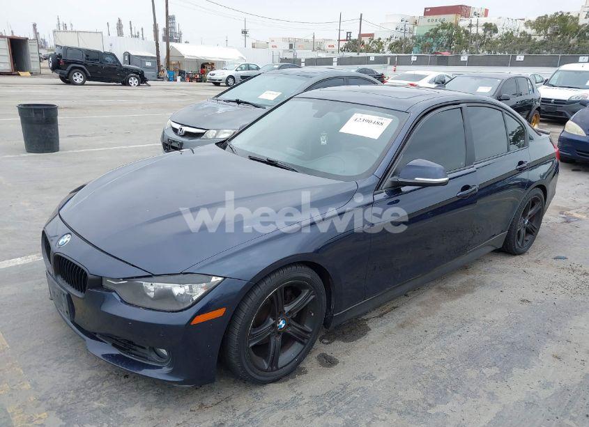 Photo 2 of 2012 Bmw 328i (VIN WBA3A5C55CF258351)