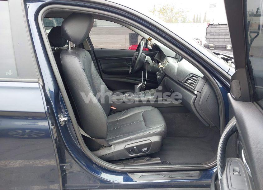 Photo 5 of 2012 Bmw 328i (VIN WBA3A5C55CF258351)