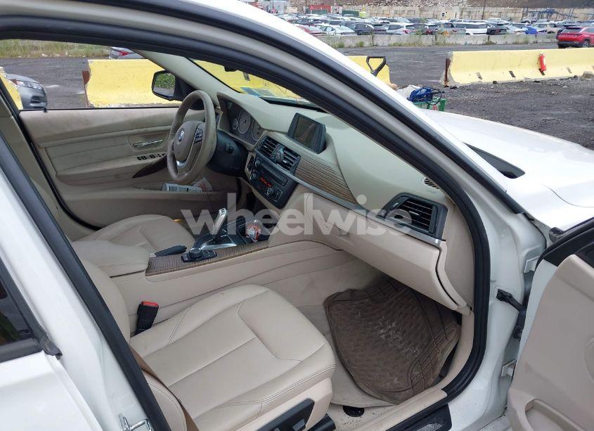 Photo 5 of 2012 Bmw 328i (VIN WBA3A5C57CF341151)