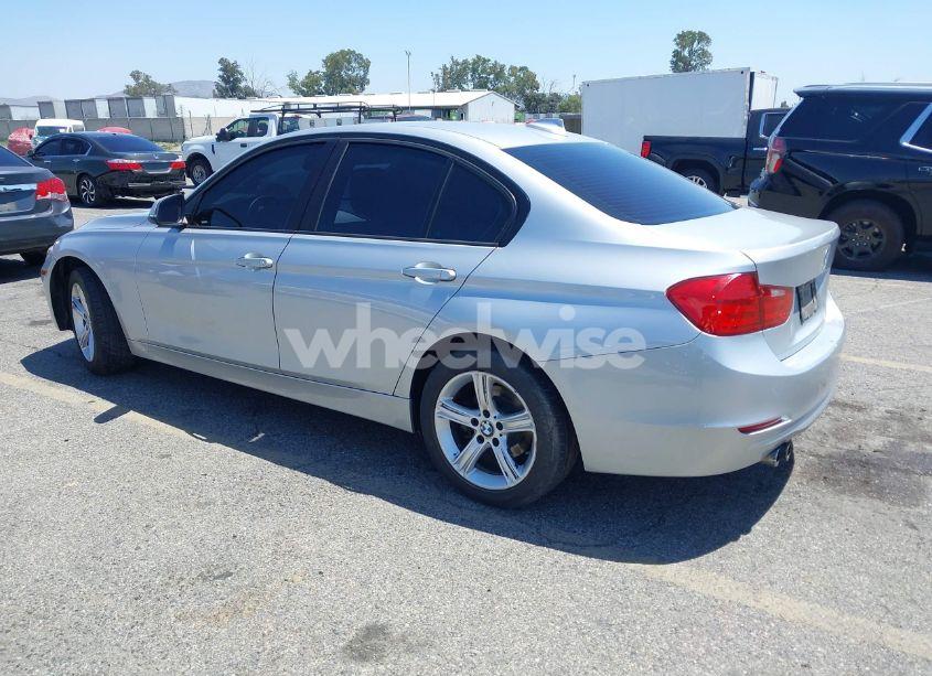 Photo 3 of 2012 Bmw 328i (VIN WBA3A5C58CF341112)