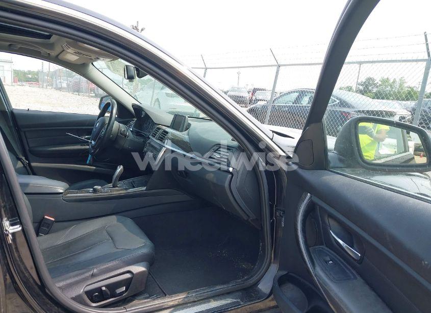 Photo 5 of 2012 Bmw 328i (VIN WBA3A5C58CF341966)