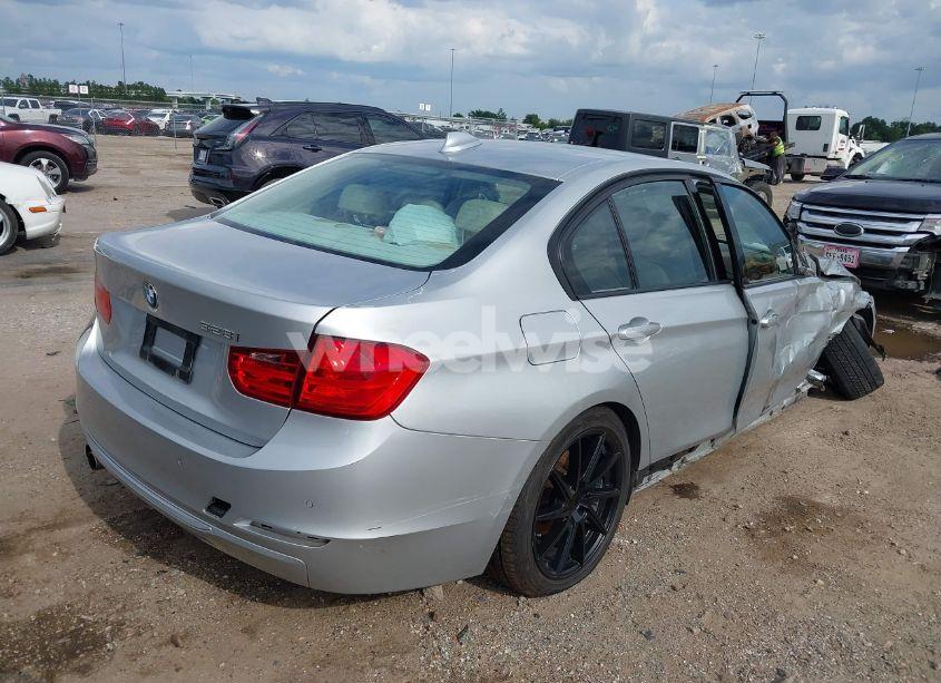 Photo 4 of 2012 Bmw 328i (VIN WBA3A5C5XCF256465)