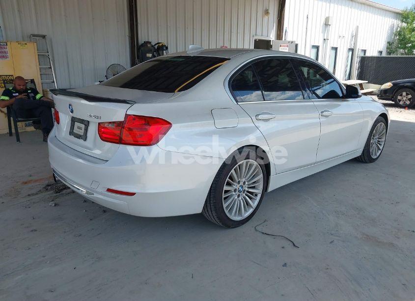 Photo 4 of 2013 Bmw 328i (VIN WBA3A5G58DNP19818)