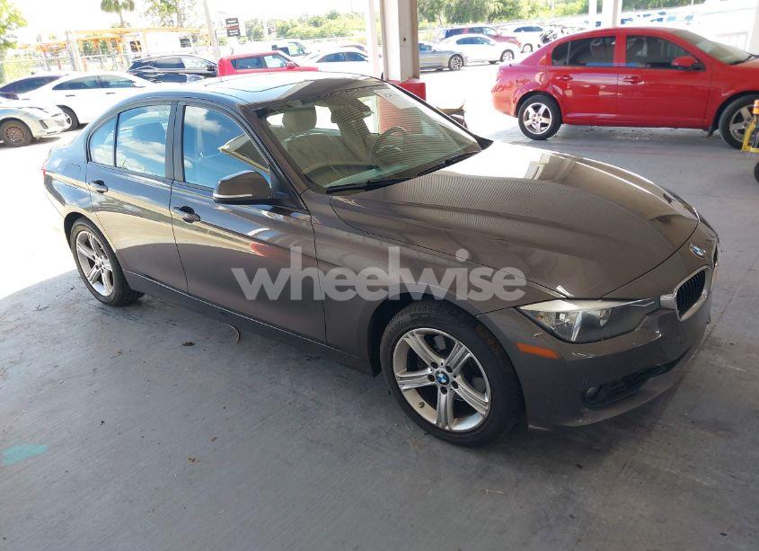 2013 Bmw 328i (VIN WBA3A5G58DNP20080) main photo