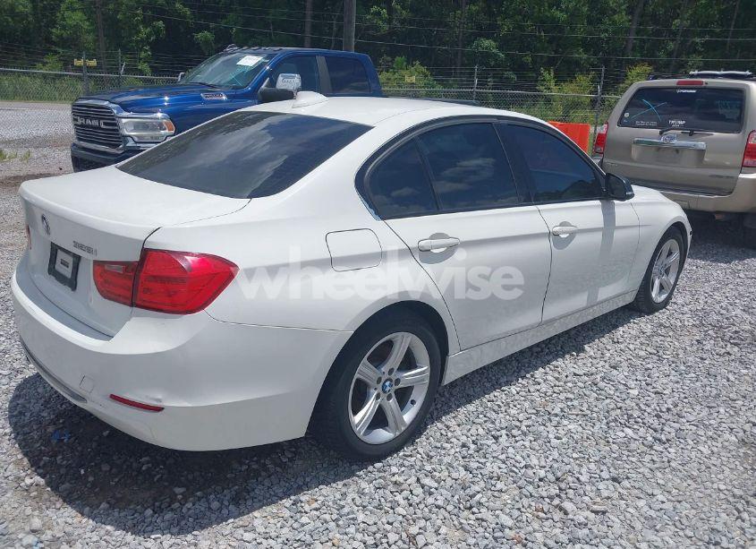 Photo 4 of 2013 Bmw 328i (VIN WBA3A5G59DNP23439)