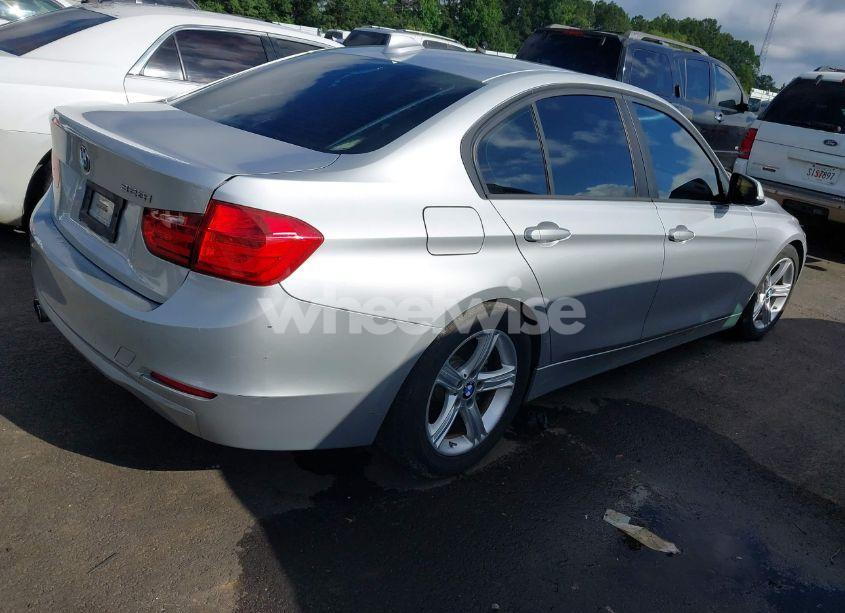 Photo 4 of 2013 Bmw 328i (VIN WBA3A5G5XDNP26043)