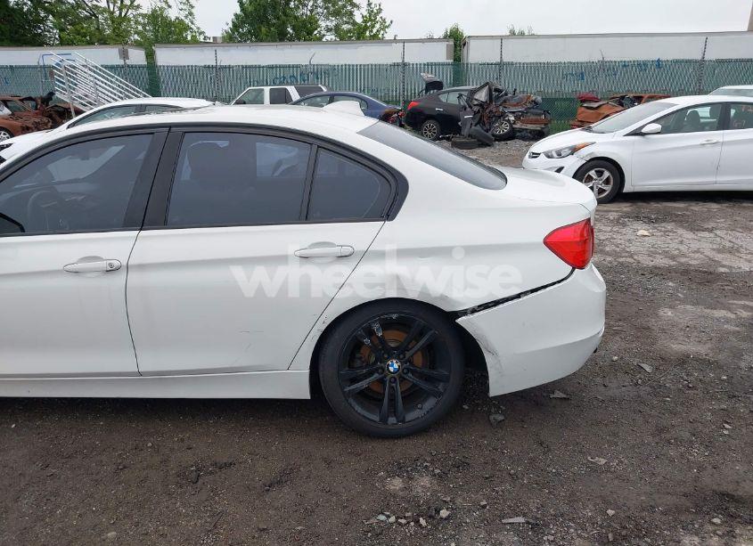 Photo 6 of 2013 Bmw 328i XDRIVE (VIN WBA3B5G55DNS04742)