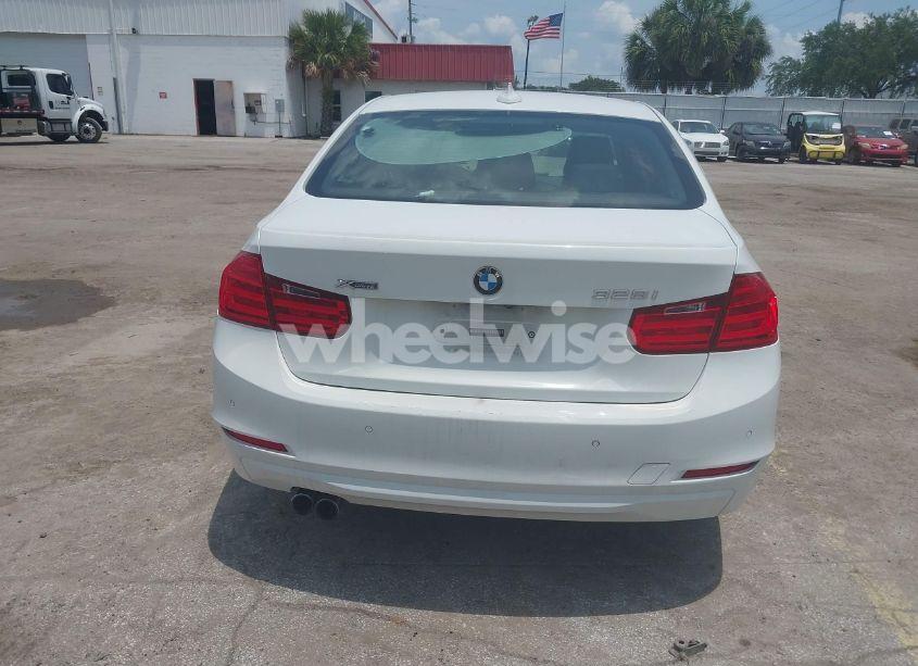 Photo 16 of 2015 Bmw 328i XDRIVE (VIN WBA3B5G59FNS11910)