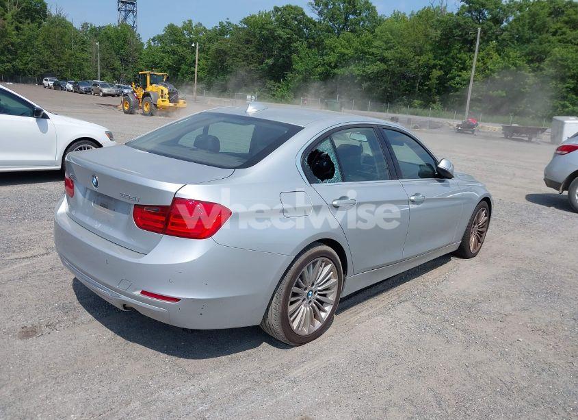Photo 4 of 2013 Bmw 335i XDRIVE (VIN WBA3B9G57DNP39692)