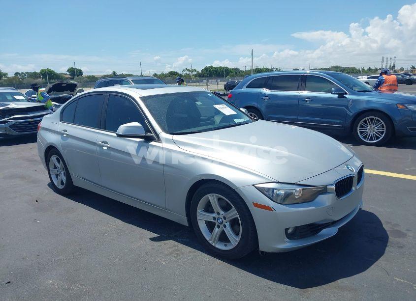 2013 Bmw 328i (VIN WBA3C1G50DNN93277) main photo