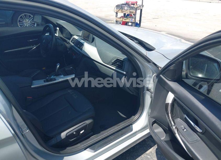 Photo 5 of 2013 Bmw 328i (VIN WBA3C1G50DNN93277)