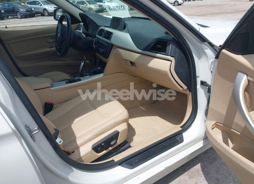 Photo 5 of 2013 Bmw 320i XDRIVE (VIN WBA3C3C53DF979770)