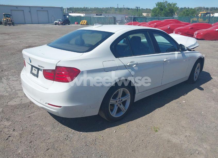 Photo 4 of 2015 Bmw 320i XDRIVE (VIN WBA3C3G51FNT51032)