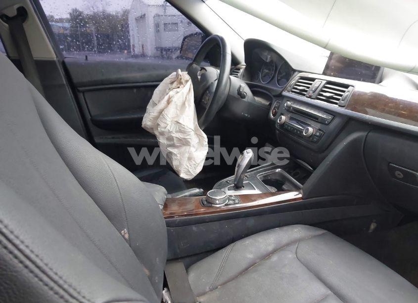 Photo 5 of 2015 Bmw 320i XDRIVE (VIN WBA3C3G59FNT53112)