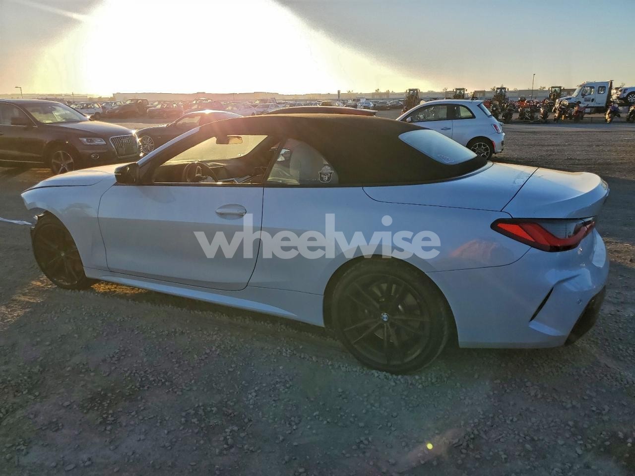 Photo 2 of 2022 BMW M440I (VIN WBA53AT09NCJ44583)