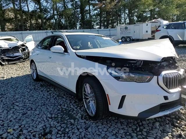 Photo 2 of 2025 BMW 530 XI (VIN WBA53FJ05SCU51891)