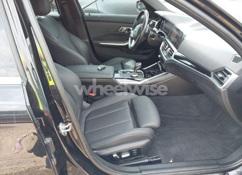 Photo 5 of 2019 Bmw 330i (VIN WBA5R1C51KAJ98414)