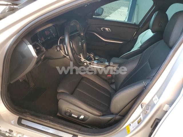 Photo 4 of 2019 BMW 330I (VIN WBA5R1C5XKAK11662)
