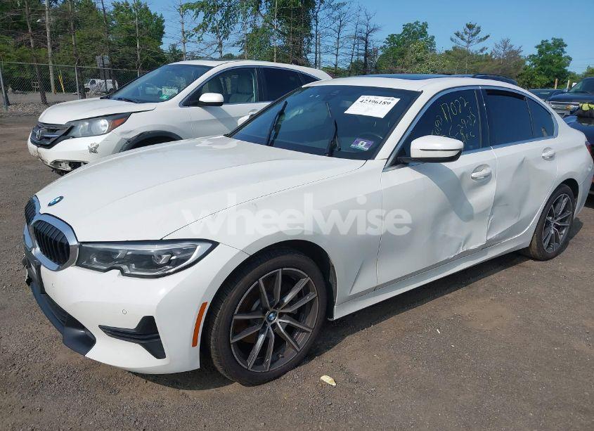 Photo 2 of 2019 Bmw 330i XDRIVE (VIN WBA5R7C51KAJ80336)
