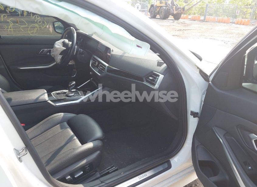 Photo 5 of 2019 Bmw 330i XDRIVE (VIN WBA5R7C51KAJ80336)