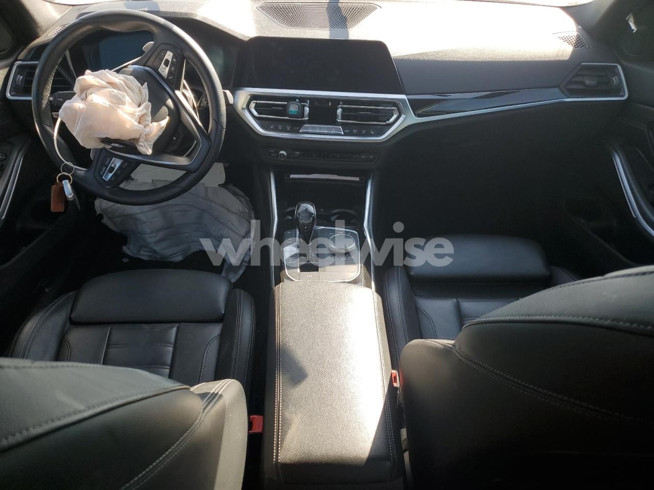 Photo 8 of 2019 BMW 330XI (VIN WBA5R7C54KAJ78239)