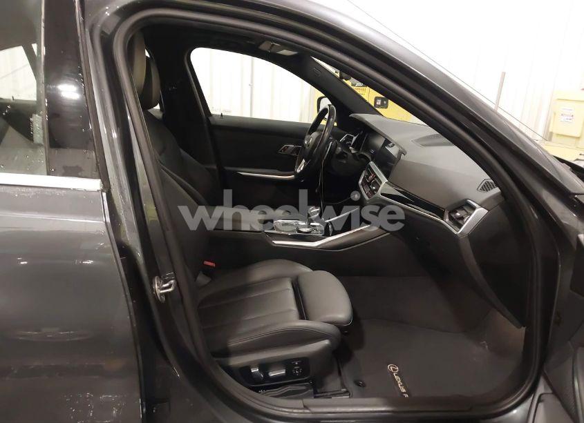 Photo 5 of 2019 Bmw 330i XDRIVE (VIN WBA5R7C57KAJ80356)