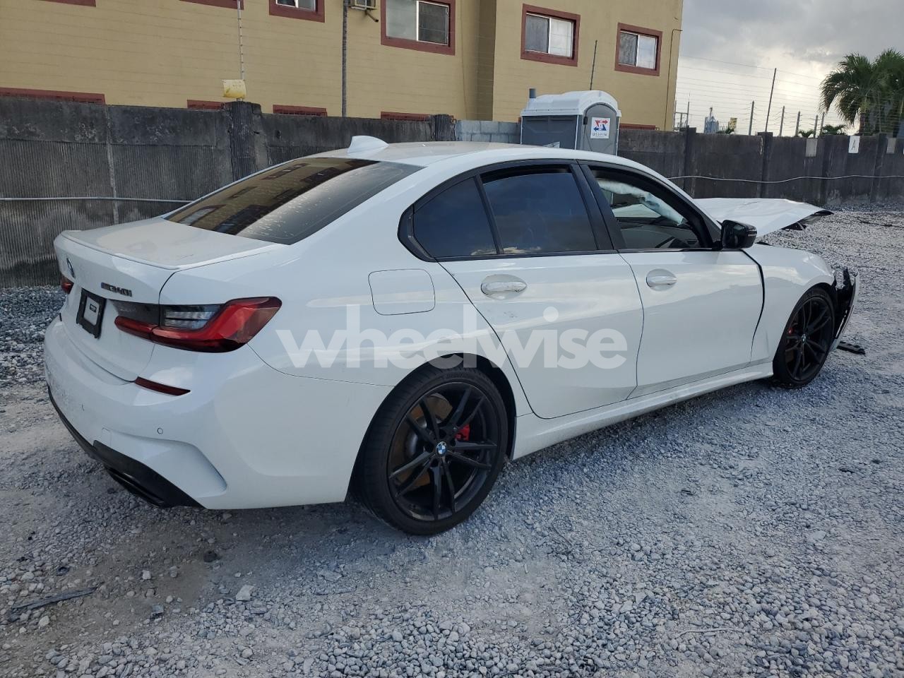 Photo 3 of 2022 BMW M340I (VIN WBA5U7C03NFL69578)