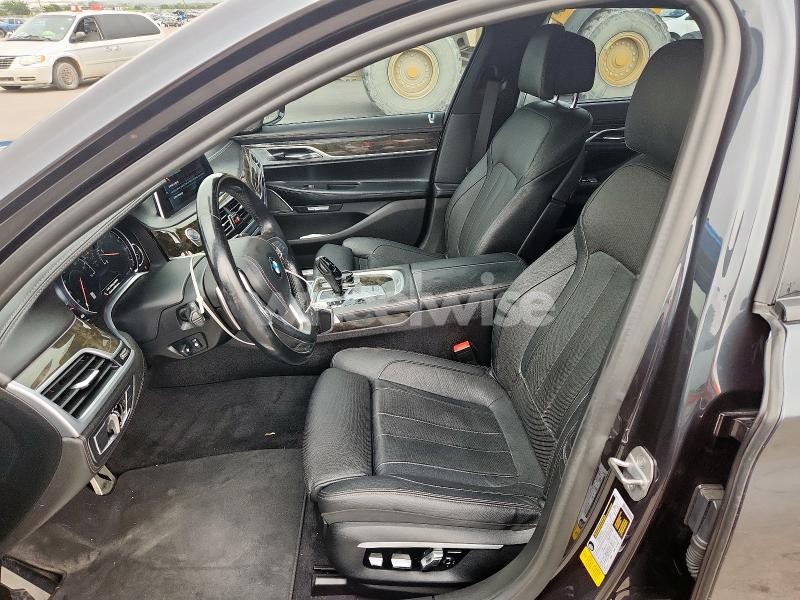 Photo 5 of 2017 BMW 740 I (VIN WBA7E2C34HG740975)