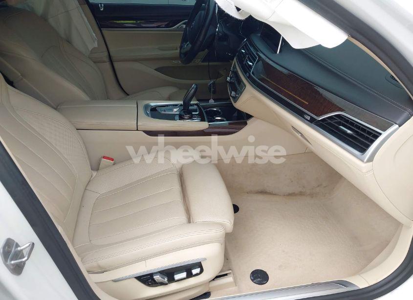 Photo 5 of 2017 Bmw 740i (VIN WBA7E2C53HG740273)