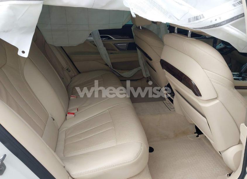 Photo 8 of 2017 Bmw 740i (VIN WBA7E2C53HG740273)