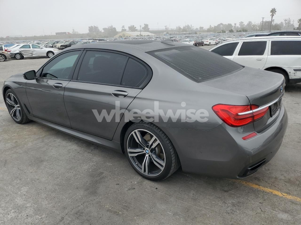 Photo 2 of 2017 BMW 740 I (VIN WBA7E2C54HG740072)