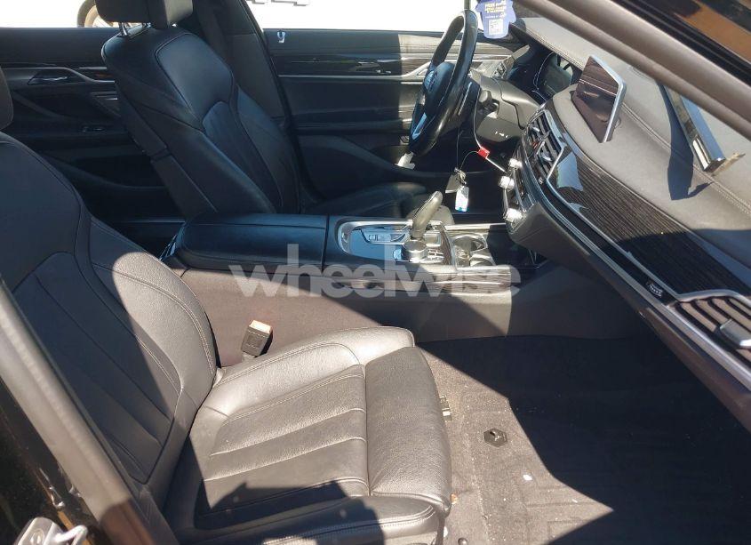 Photo 5 of 2019 Bmw 740i XDRIVE (VIN WBA7E4C57KGV70521)