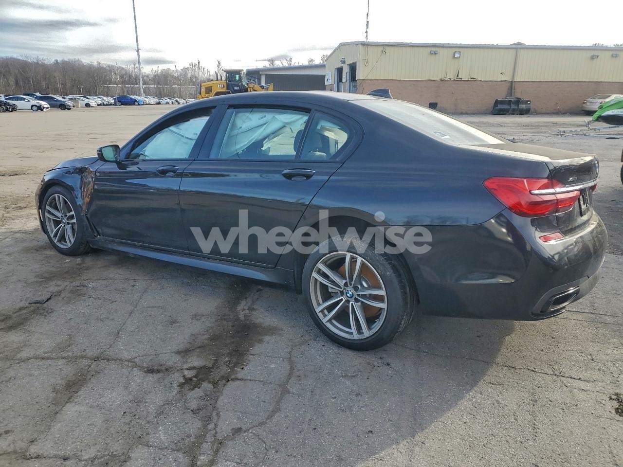 Photo 2 of 2019 BMW 740 XI (VIN WBA7E4C59KGV70021)