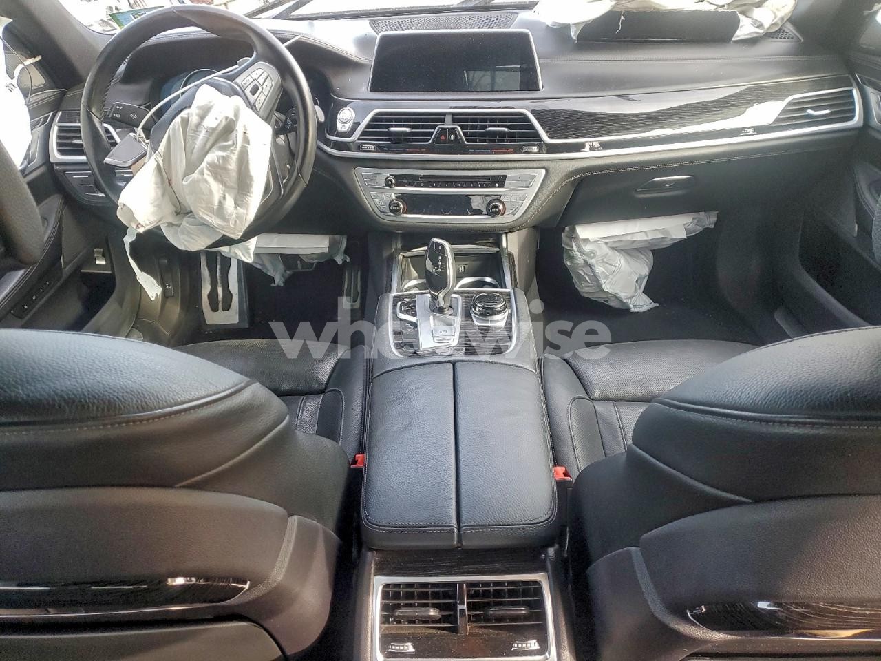 Photo 8 of 2019 BMW 740 XI (VIN WBA7E4C59KGV70021)