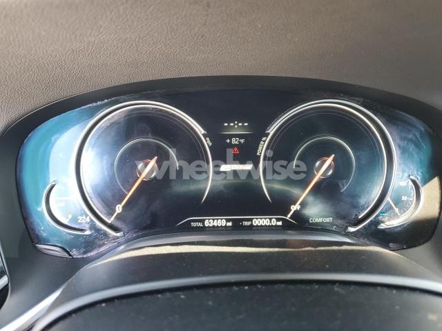 Photo 2 of 2019 BMW 740 XE N/A (VIN WBA7J2C59KB246466)