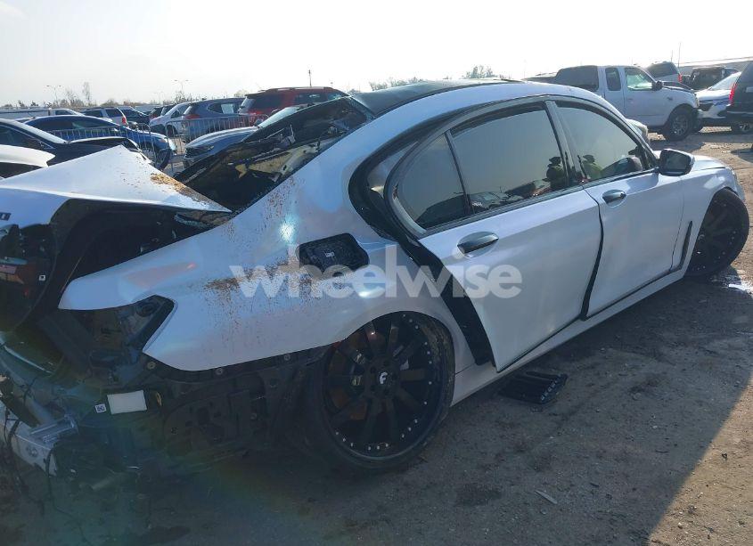 Photo 4 of 2020 Bmw 740i (VIN WBA7T2C05LGL17813)