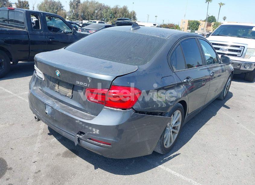 Photo 4 of 2018 Bmw 320i N/A (VIN WBA8A9C5XJAH13883)