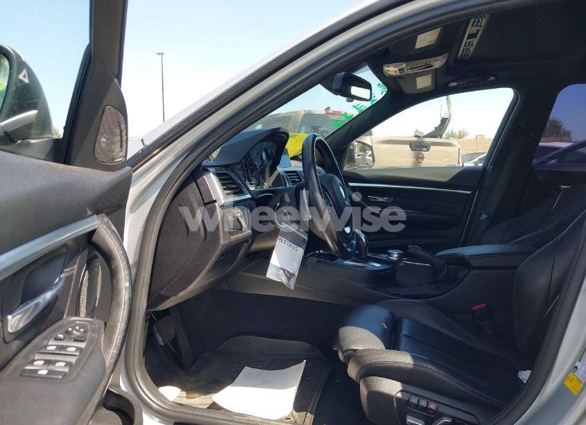 Photo 5 of 2018 Bmw 330i (VIN WBA8B9G57JNU96581)