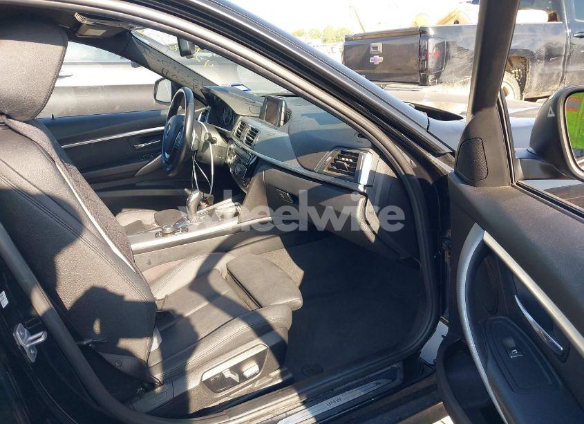 Photo 5 of 2018 Bmw 330i (VIN WBA8B9G58JNU97433)