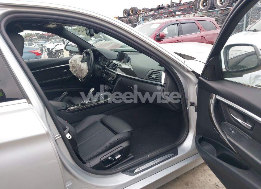 Photo 5 of 2017 Bmw 330i (VIN WBA8B9G5XHNU09444)