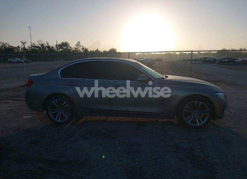 Photo 13 of 2018 Bmw 330i XDRIVE (VIN WBA8D9G53JNU67962)