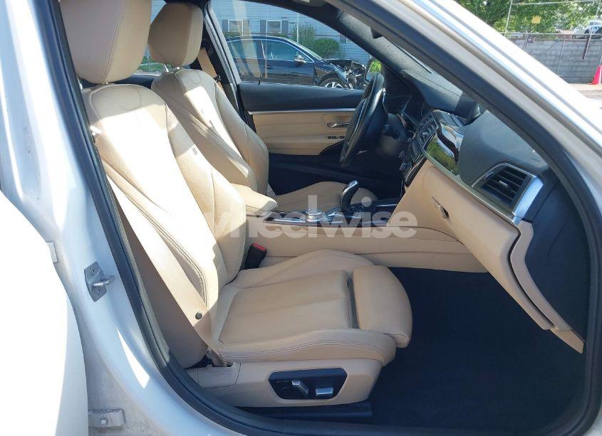 Photo 5 of 2018 Bmw 330i XDRIVE (VIN WBA8D9G55JNU69356)