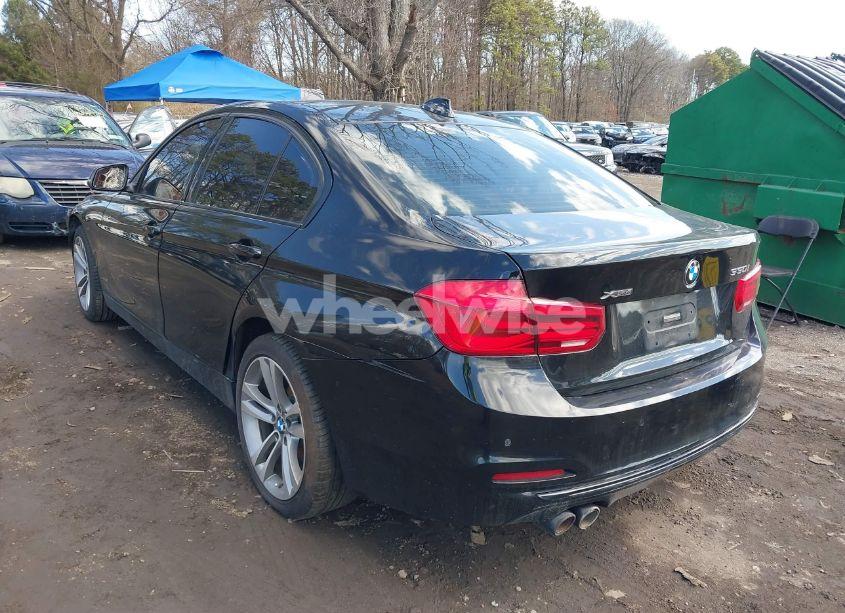 Photo 3 of 2018 Bmw 330i XDRIVE (VIN WBA8D9G59JNU70476)