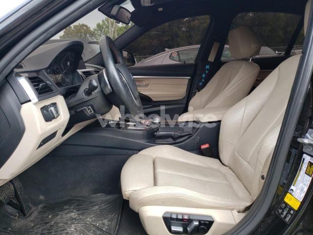 Photo 4 of 2018 BMW 330 XI N/A (VIN WBA8D9G5XJNU67117)